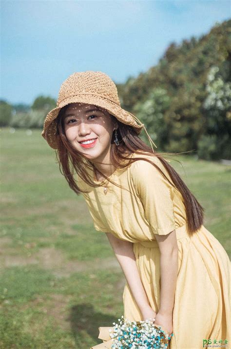 甜美女生外景图片高清头像