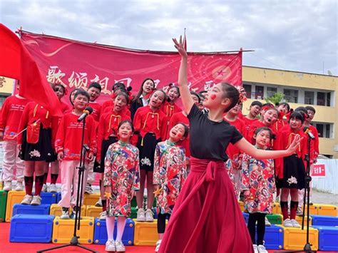 西平县蔡寨中心校举行“歌颂祖国 唱响红歌”比赛-中华网河南