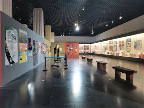 衢州数字博物馆-《五感之镜——2022视觉传达设计专业毕业设计作品展》在衢州市博物馆开展