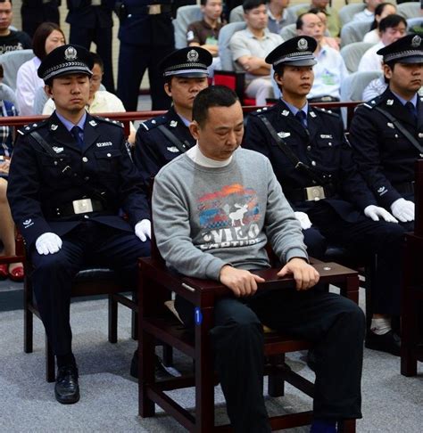 媒体：刘汉去年被判死 昆明为何才撤其荣誉市民称号|荣誉市民|黑老大_凤凰资讯