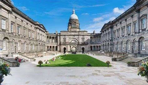 爱丁堡大学世界排名第几王牌专业是什么？申请条件有哪些学费多少