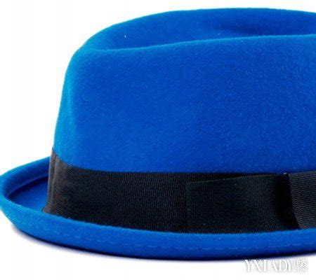【图】展示蓝帽子图片 帽子的三大造型设计教你搭出时尚的风格_蓝帽子_伊秀服饰网|yxlady.com