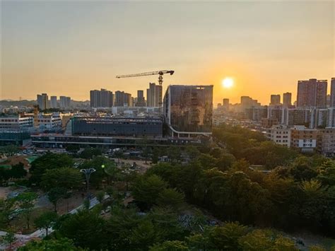 横岗文体广场最新施工现场进度_锦冠华城 - 家在深圳