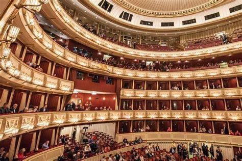 临沂大剧院-【精彩回顾】忙碌一年，享受一晚！“维也纳之声”与您共迎2018崭新的一年！