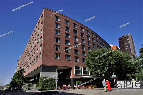 Hotel Grand Hyatt, Marlene-Dietrich-Platz, Tiergarten, Berlin, Germany ...