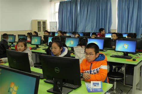 学校在吉林省大学生人工智能创新大赛中喜获佳绩