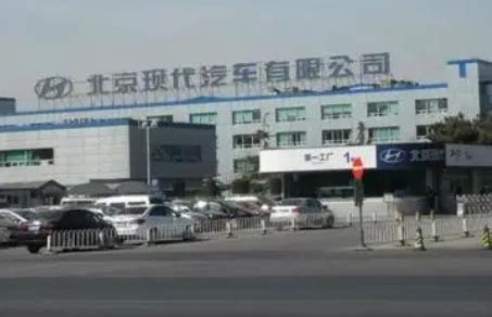 中国汽车经销商百强榜发布 北汽鹏龙位列第11位 - 知乎