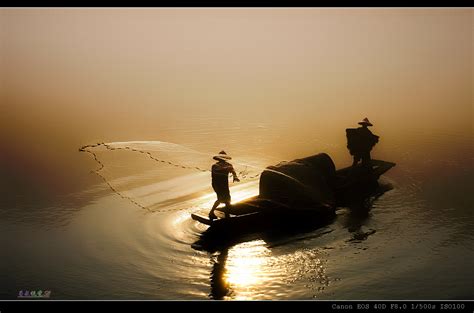 中国乐手-韩颖演奏古筝艺术史上划时代的作品《渔舟唱晚》_新浪新闻
