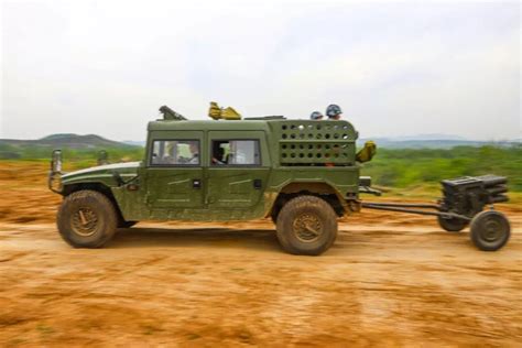 中国05式装甲车：救了塔吉克斯坦内务部长一命_军事频道_凤凰网