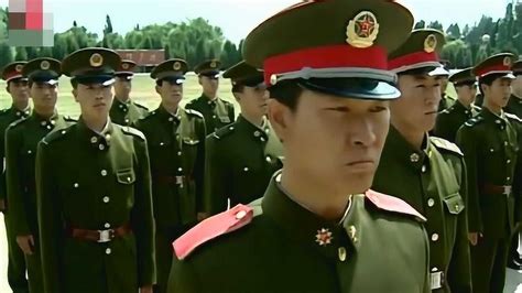 士兵突击，英雄钢七连的入连仪式，马小帅第5000名士兵_腾讯视频
