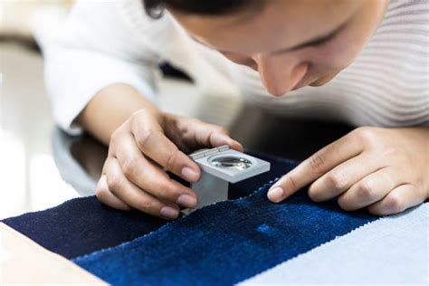 一种亚麻纺织线检测用拉伸装置的制作方法