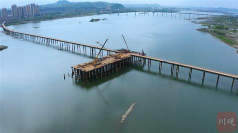 遂宁涪江六桥1.2公里钢栈桥已基本完工 即将进入实质性施工阶段 - 川观新闻