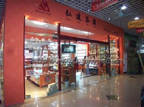 茶具店铺装修电工会出现哪些问题?_岚禾店铺装修设计