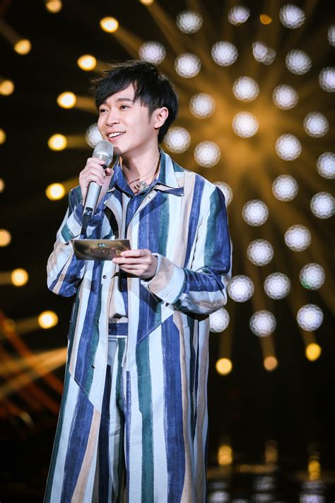 吴青峰《歌手》2019第十三期大声公再出场 - 360娱乐，你开心就好