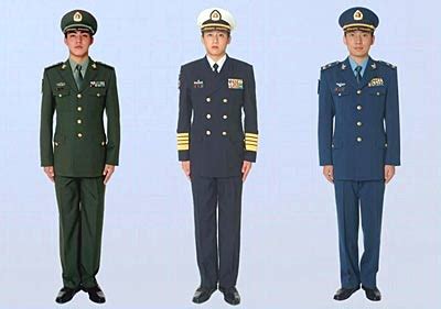 解放军将统一换发佩戴17式夏常服帽组图_中国制服设计网