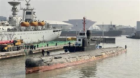 退役潜艇“长城191号”落户上海黄浦滨江，将向公众开放_凤凰网视频_凤凰网