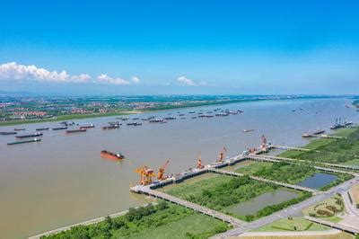 江西湖口：繁忙的码头-人民图片网