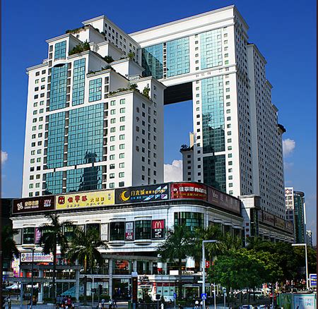 深圳佳宁娜购物广场