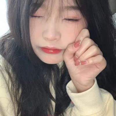 盐酷女生跟甜美女生头像