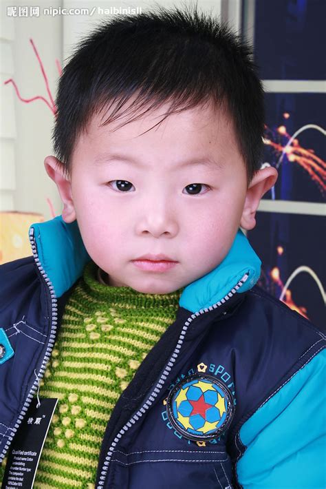 可爱小男孩图片