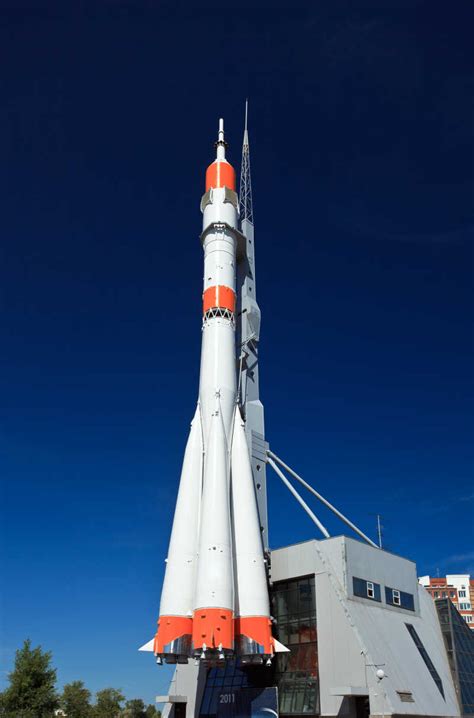 太空火箭图片-俄罗斯太空运输火箭素材-高清图片-摄影照片-寻图免费打包下载
