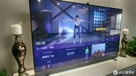 FITURE亮相人民网活动现场，智能健身镜能让人民爱上健身么？_驱动中国