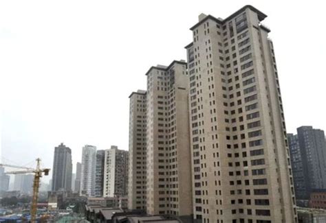 深圳买房现状：房价越贵 涨得越快，能买市区 就别买郊区 - 知乎