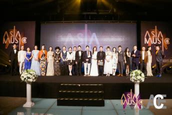 第16届亚洲电影大奖最佳男主角梁朝伟《风再起时》……