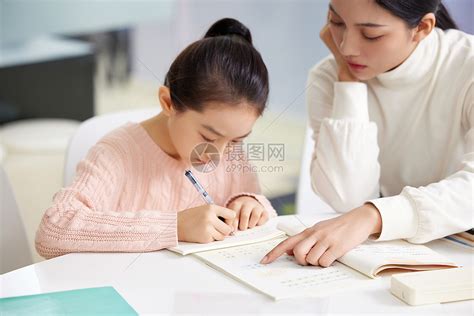 温柔辅导老师头像女生