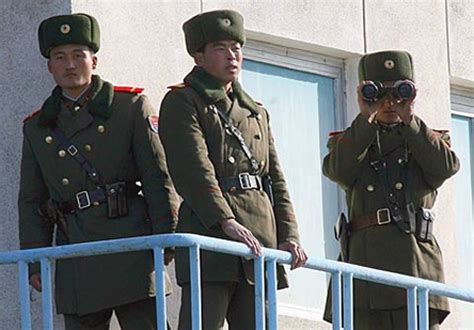 高清:金正恩连续视察朝鲜部队指导飞行射击训练_滚动新闻_温州网