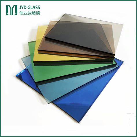 low-e钢化玻璃有几个颜色