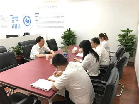江苏有线领导参加市场运营部述职会 指导年终工作