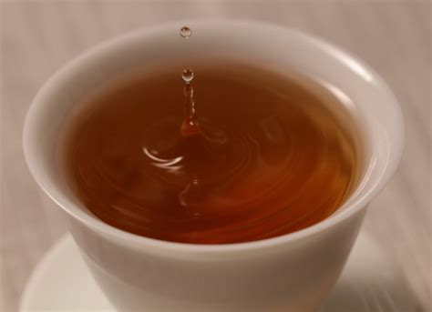 天尖黑茶的功效与作用 喝天尖黑茶的好处_黑茶_绿茶说