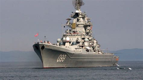 2艘俄舰围堵夹击 10分钟后美军舰被迫就范_凤凰网视频_凤凰网
