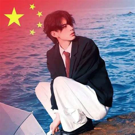 渐变国庆头像甜美女生