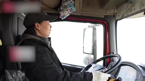 女子开重型货车32年，行程可绕赤道125圈_凤凰网视频_凤凰网