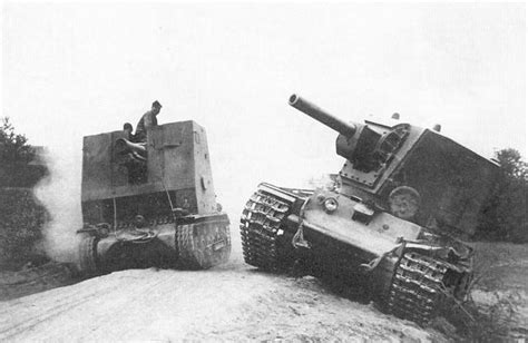 实拍威力巨大、刀枪不入的苏联KV-2坦克|坦克|苏联|实拍_新浪新闻