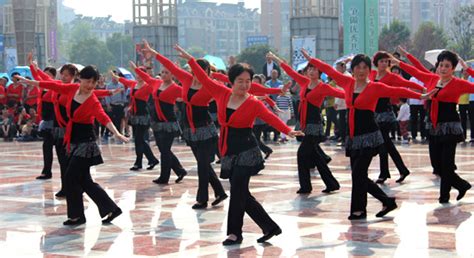 【我在现场】秀洲区举办老年排舞比赛 庆祝第25个“老人节”-排舞-秀洲新闻网
