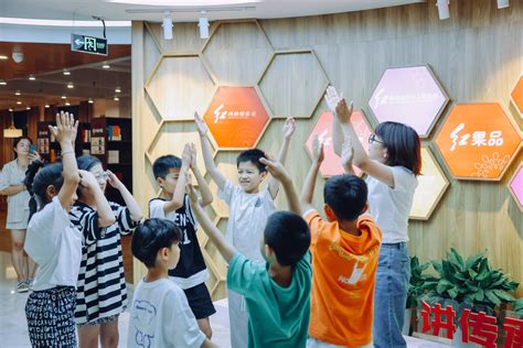 文明宁波丨连续9年，宁波果品批发市场为“小候鸟”开设公益暑期班