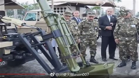 中国PLL05式120毫米轮式自行迫榴炮模型，自行火炮模型，国防教育展览模型