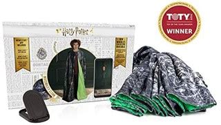 哈利波特与魔法石-10 圣诞节到了，哈利收到隐形斗篷作为礼物