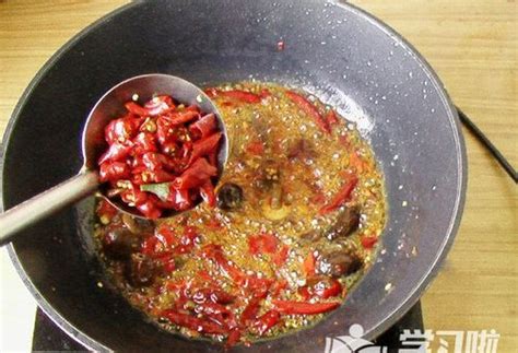 【番茄火锅底料的做法视频_番茄火锅底料的做法步骤】_下厨房