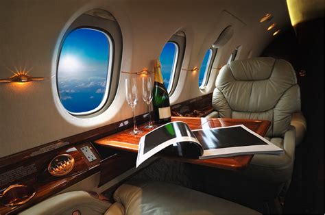 阿联酋航空A380免费升商务舱体验：法兰克福--迪拜之旅 - 知乎