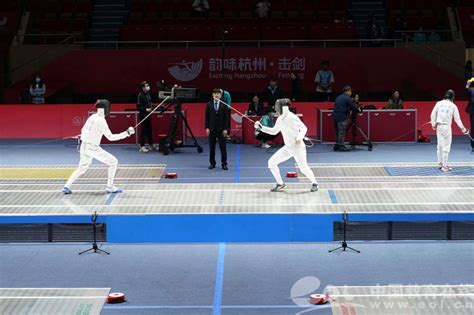 2023年湖南省青少年击剑公开赛举行 - 新华网客户端