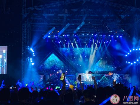 岚史上最大规模的周年巡回演唱会 共计要开50场_手机新浪网