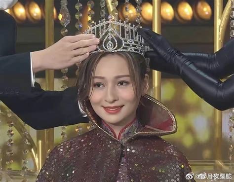 没想到新鲜出炉的香港小姐冠军林钰洧是林俊贤之女……