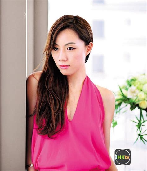 邓丽欣甜美女生头像