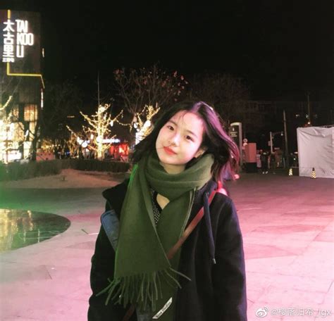 李庚希头像长发甜美女生