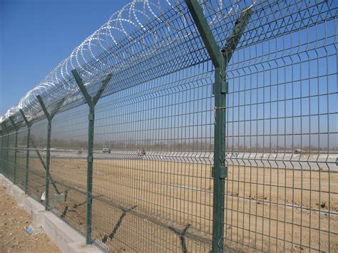 协恒厂家供应机场护栏网机场隔离栅滚笼Y型柱护栏 机场防护网-阿里巴巴