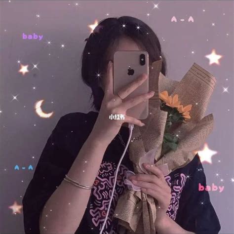 甜美女生网图挡脸头像动漫